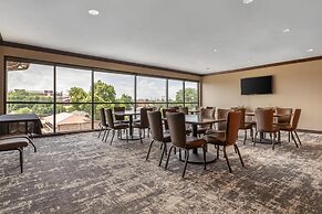 Best Western Plus Cimarron Hotel & Suites