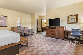 Best Western Plus Cimarron Hotel & Suites
