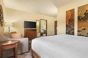 Best Western Plus Cimarron Hotel & Suites
