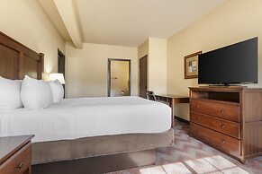 Best Western Plus Cimarron Hotel & Suites