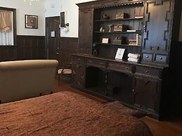 The Castle at Skylands Manor