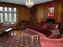 The Castle at Skylands Manor