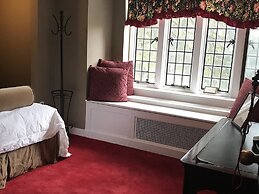 The Castle at Skylands Manor