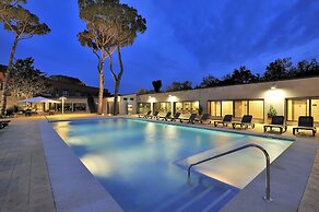 Salles Hotel Aeroport de Girona