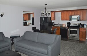 Starfish Manor Oceanfront Hotel