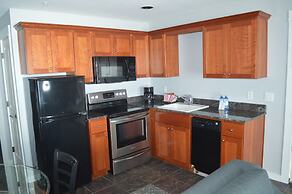 Starfish Manor Oceanfront Hotel