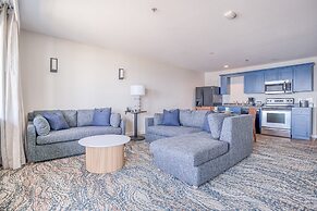 Starfish Manor Oceanfront Hotel