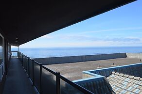 Beachfront Manor Hotel