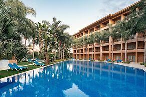 Dusit Thani LakeView Cairo