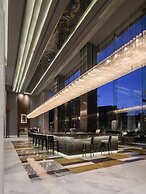 Dusit Thani LakeView Cairo