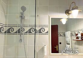 Hotel des Pirates