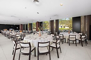Axis Viana Business & SPA Hotel