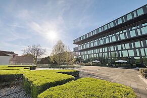 Axis Viana Business & SPA Hotel