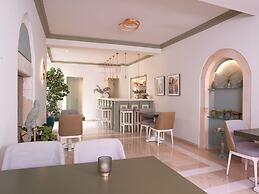 Mythos Suites Boutique Hotel