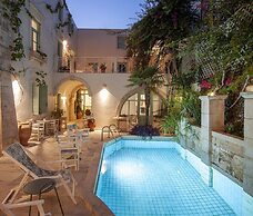 Mythos Suites Boutique Hotel