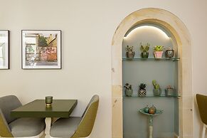 Mythos Suites Boutique Hotel