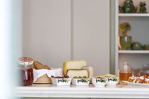 Mythos Suites Boutique Hotel