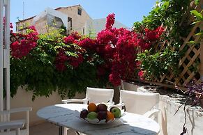 Mythos Suites Boutique Hotel