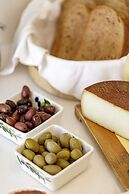 Mythos Suites Boutique Hotel