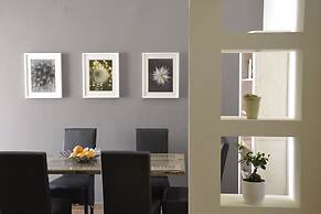 Mythos Suites Boutique Hotel