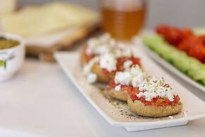 Mythos Suites Boutique Hotel