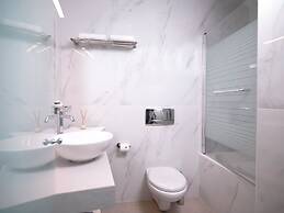 Mythos Suites Boutique Hotel