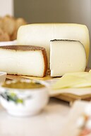 Mythos Suites Boutique Hotel