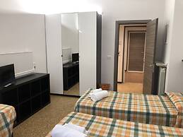 Hotel Cairoli