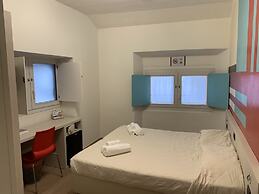 Hotel Cairoli