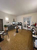 Hotel Cairoli