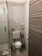 Hotel Cairoli