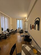 Hotel Cairoli