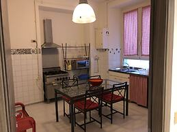 Hotel Cairoli