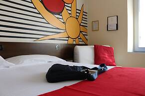 Hotel Cairoli