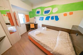 Hotel Cairoli