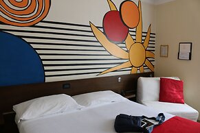Hotel Cairoli