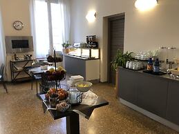 Hotel Cairoli