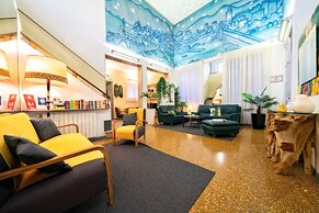 Hotel Cairoli