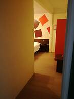 Hotel Cairoli