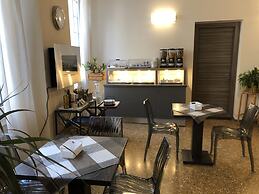 Hotel Cairoli