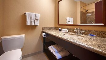 Best Western Plus Ticonderoga Inn & Suites