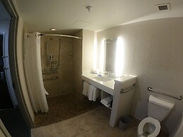 Holiday Inn Express & Suites Albuquerque Historic Old Town by IHG