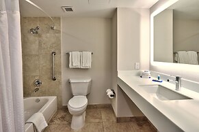 Holiday Inn Express & Suites Albuquerque Historic Old Town by IHG