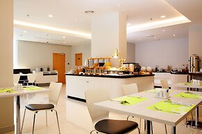 ibis Bangkok Sathorn