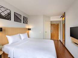 ibis Bangkok Sathorn