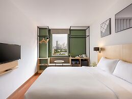 ibis Bangkok Sathorn