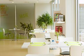 ibis Bangkok Sathorn