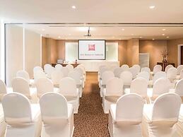 ibis Bangkok Sathorn