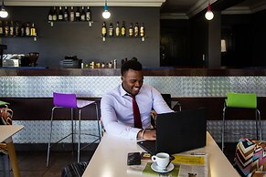 The Lakes Hotel and Conference Centre