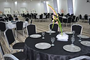 The Lakes Hotel and Conference Centre